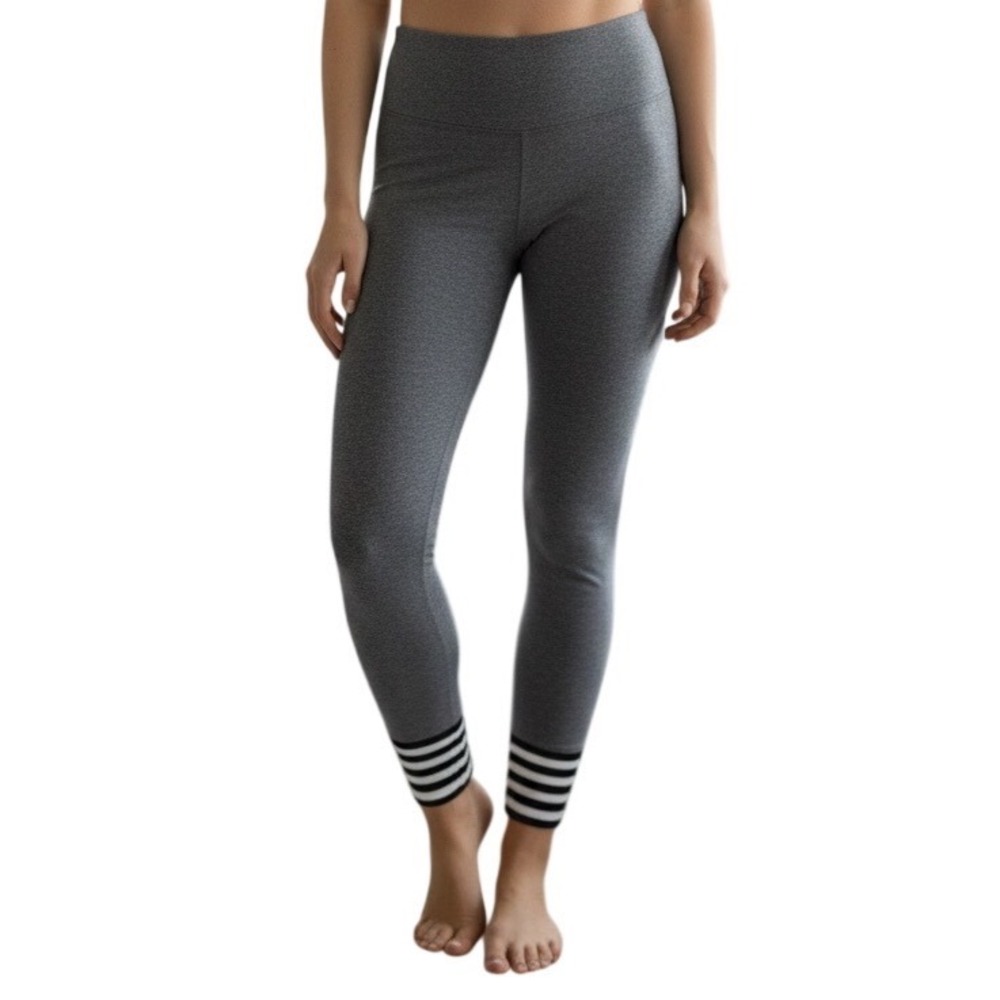 Adidas Women Gray Athletic Leggings with White Stripe Trim‎ Ankle Athletic
